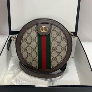 Gucci bags are new, trendy and versatile, interpreting high-end fashion attitude